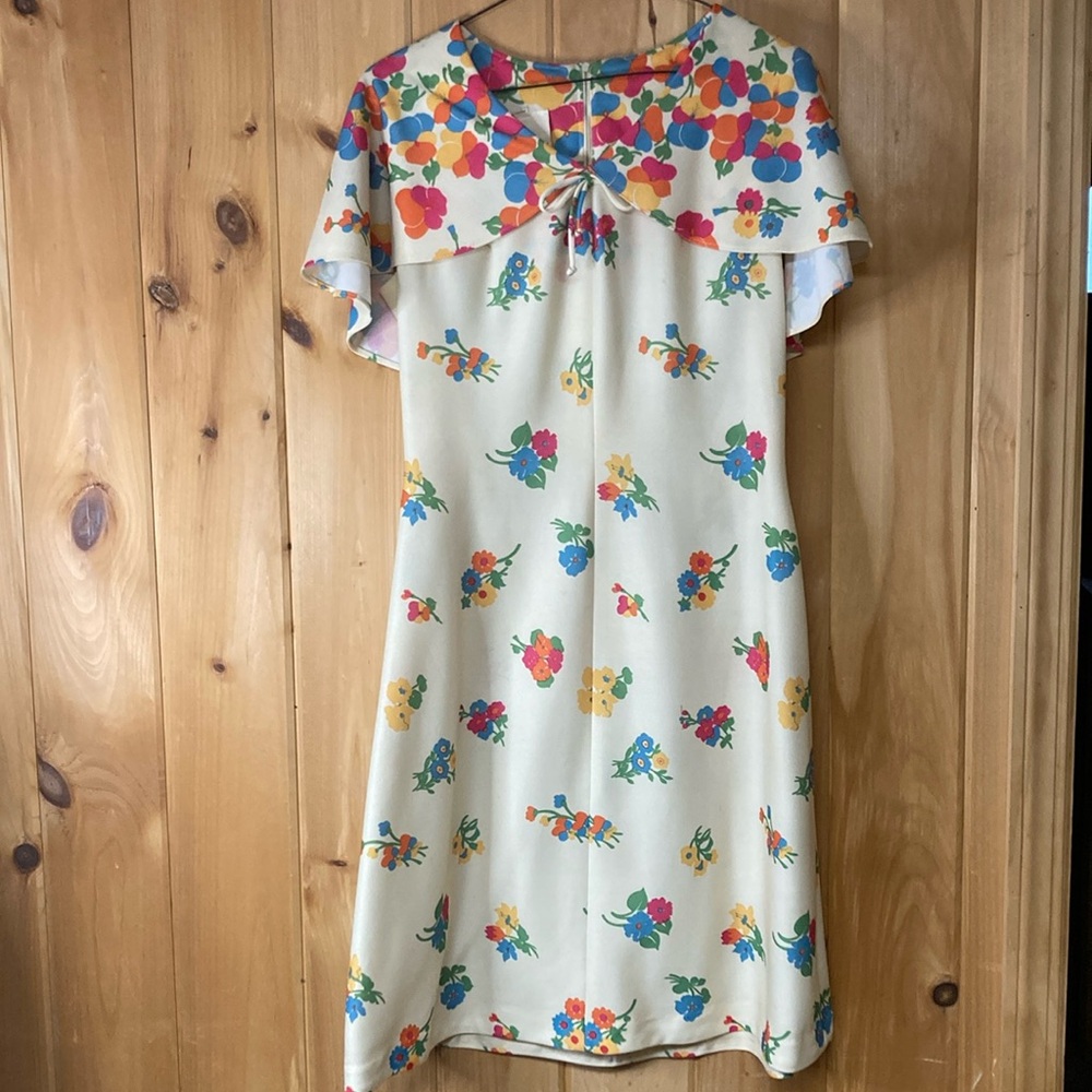 Vintage 60s floral dress with shoulder cape, size 12